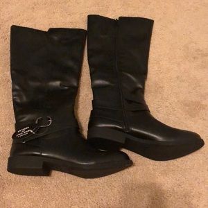 Riding boots